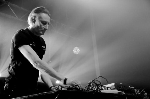 © ravenlessnessTIAN